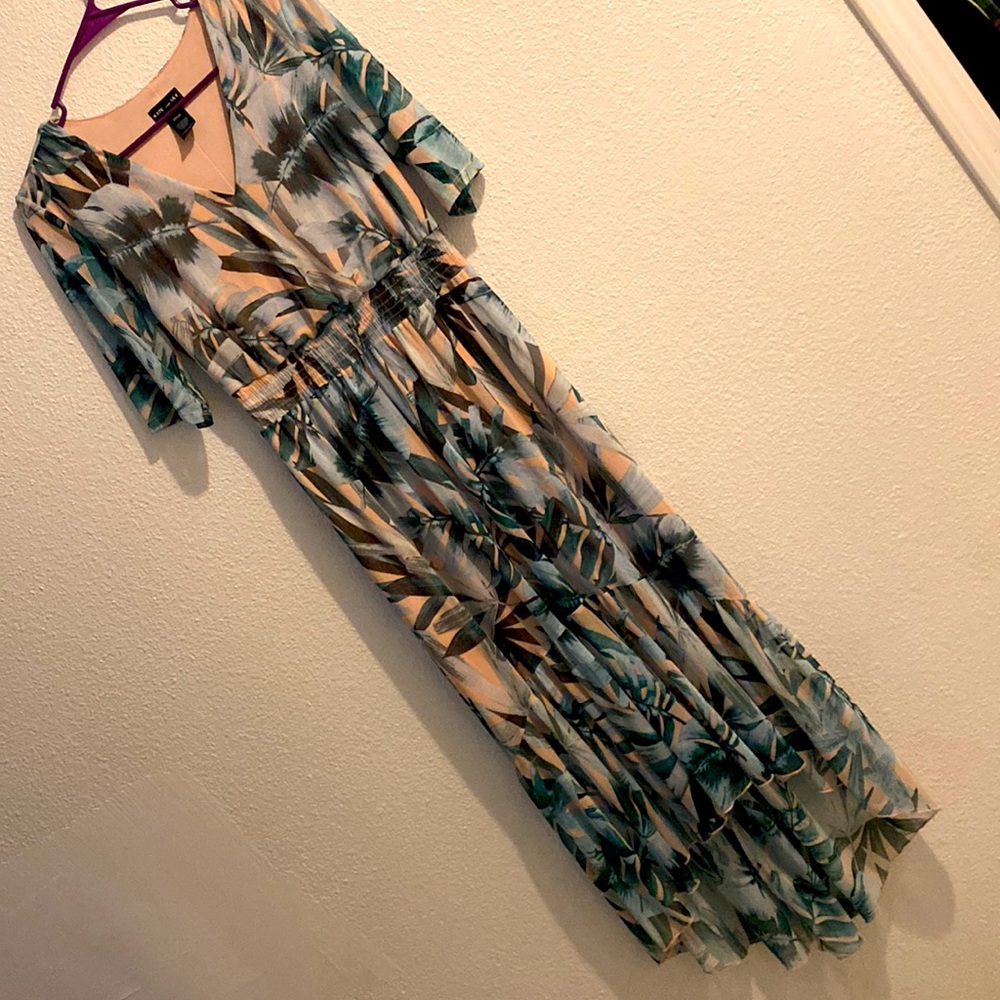 High low, flowing Dress